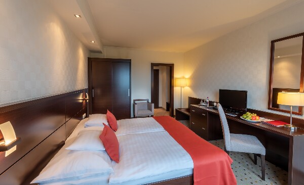 Hunguest Hotel Gyula, Standard kétágyas szoba - erkélyes
