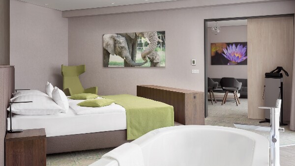 Hunguest Hotel Sóstó, Lakosztály (2 légterű, hidromasszázs káddal és kávé bekészítéssel)