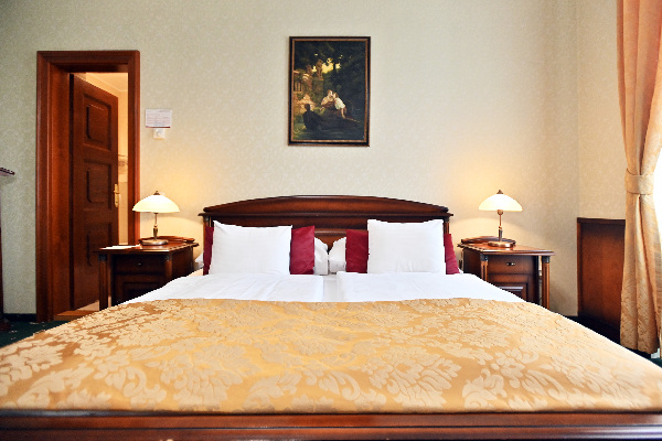 Hotel Eger & Park, Park szárny classic zuhanyzós kétágyas